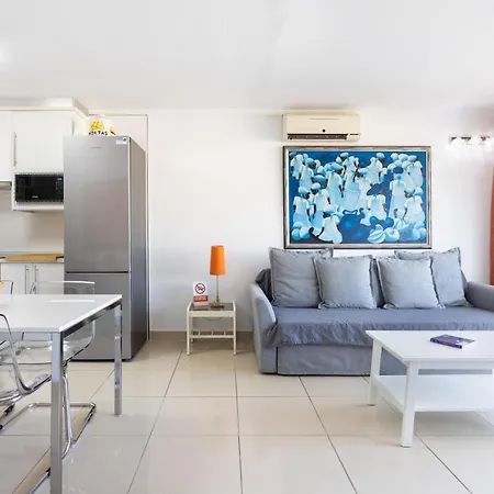 Listen The Harmony Apartment